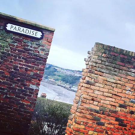 Seabourne Beautiful 4th Floor Penthouse With Amazing Coastal & Lighthouse View Apartment Scarborough