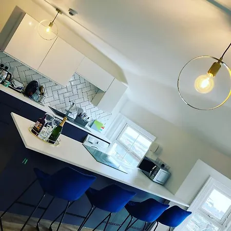 Апартаменты Seabourne Penthouse Stunning Seaviews With Optional Hot Tub Hire At Homesweetholidayhomes Скарборо