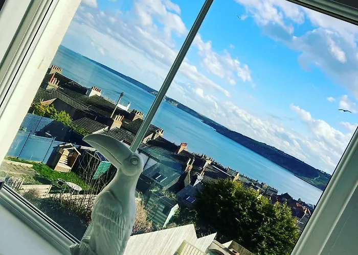 Seabourne Penthouse Stunning Seaviews With Optional Hot Tub Hire At Homesweetholidayhomes Appartement Scarborough